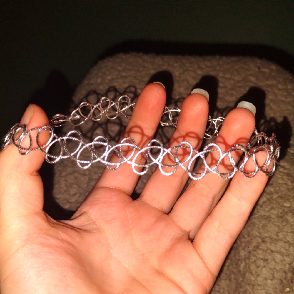 Silver choker